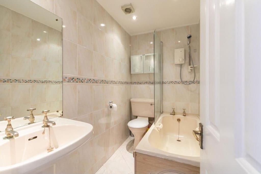Stylish 1 Bedroom Apartment EDI Kültér fotó
